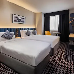 Hotel Academy Plaza
