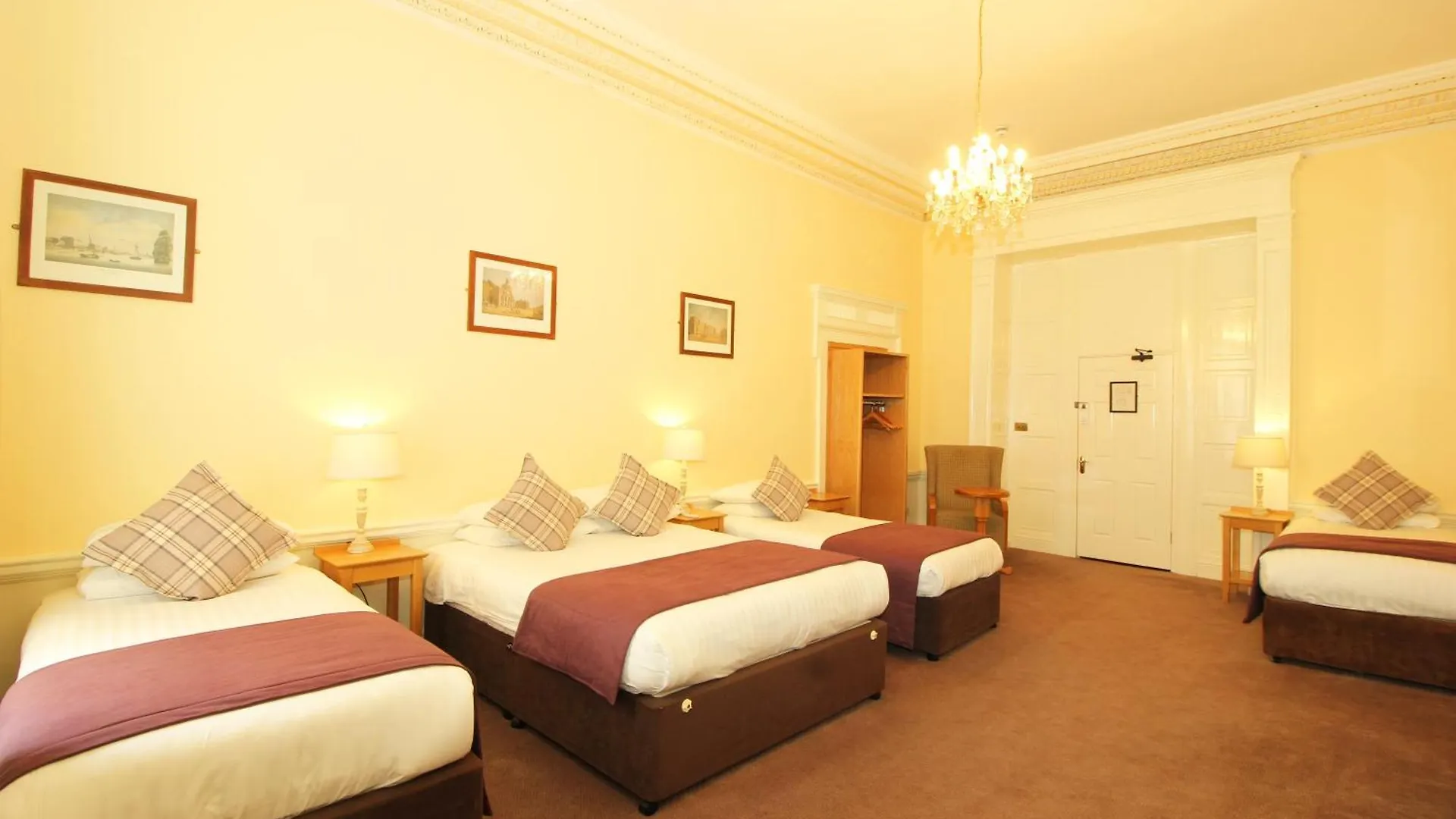 Castle Hotel Dublin 4*,  Irsko
